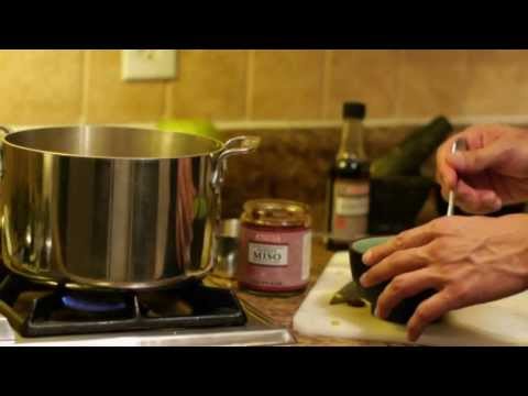 How to Make Miso Soup - with Oscar Sierra